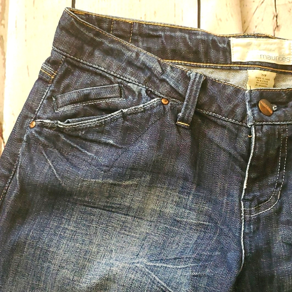 Maurice's dark wash flare leg wrinkled jeans 7/8 - Picture 2 of 10